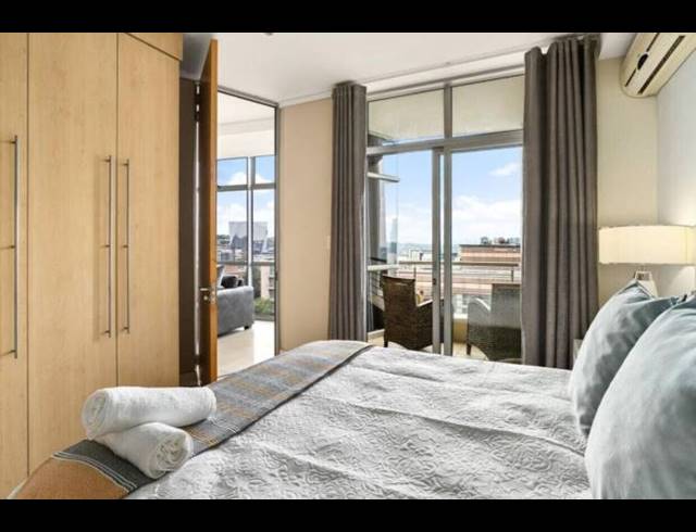 1 BEDROOM PROPERTY TO RENT IN HYDE PARK